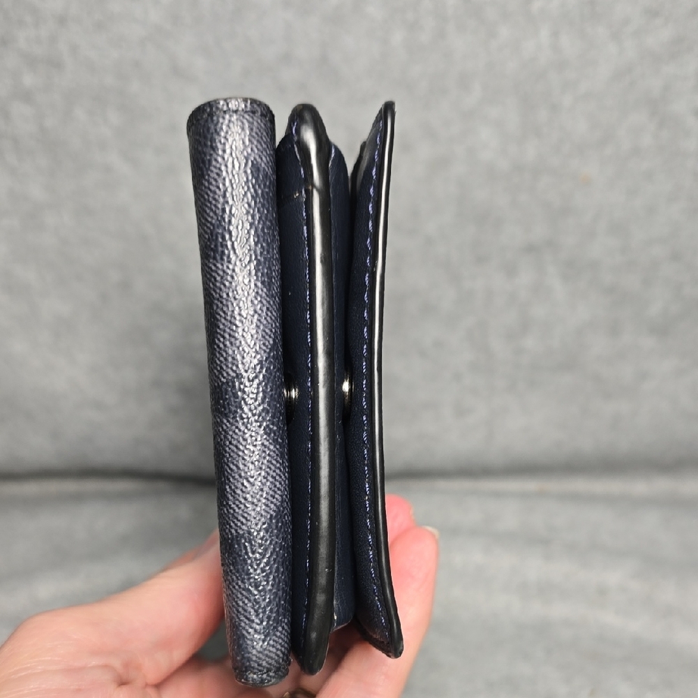Coach Compact Tri-fold Navy Signature Wallet - Picture 13 of 16